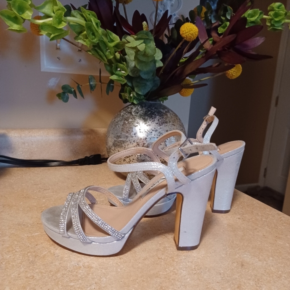 Nina Shoes Nina Saralyn Block Heel Sandals Poshmark
